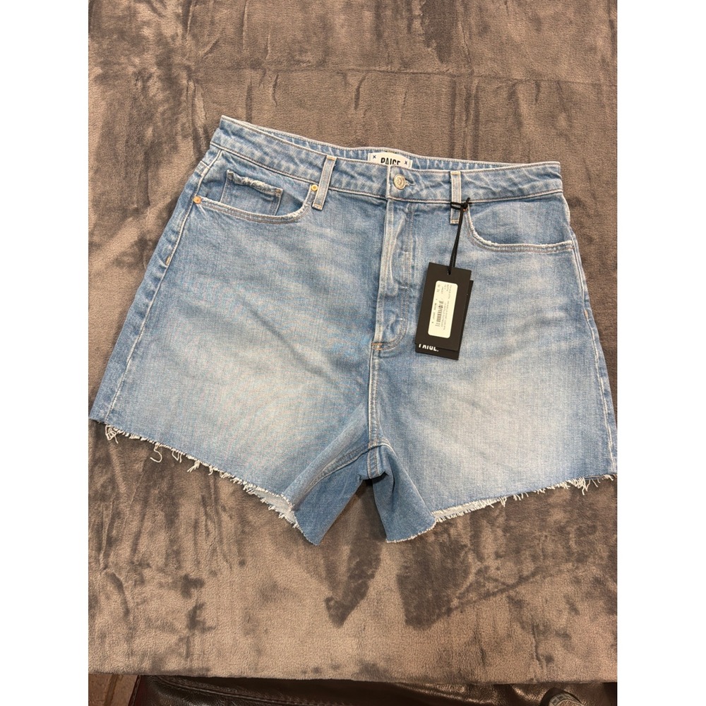 NWT Paige Noella Short Womens Light Blue Distressed Denim Raw Hem 31